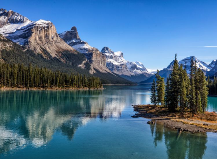 Les meilleures destinations au Canada pour observer les aurores boréales